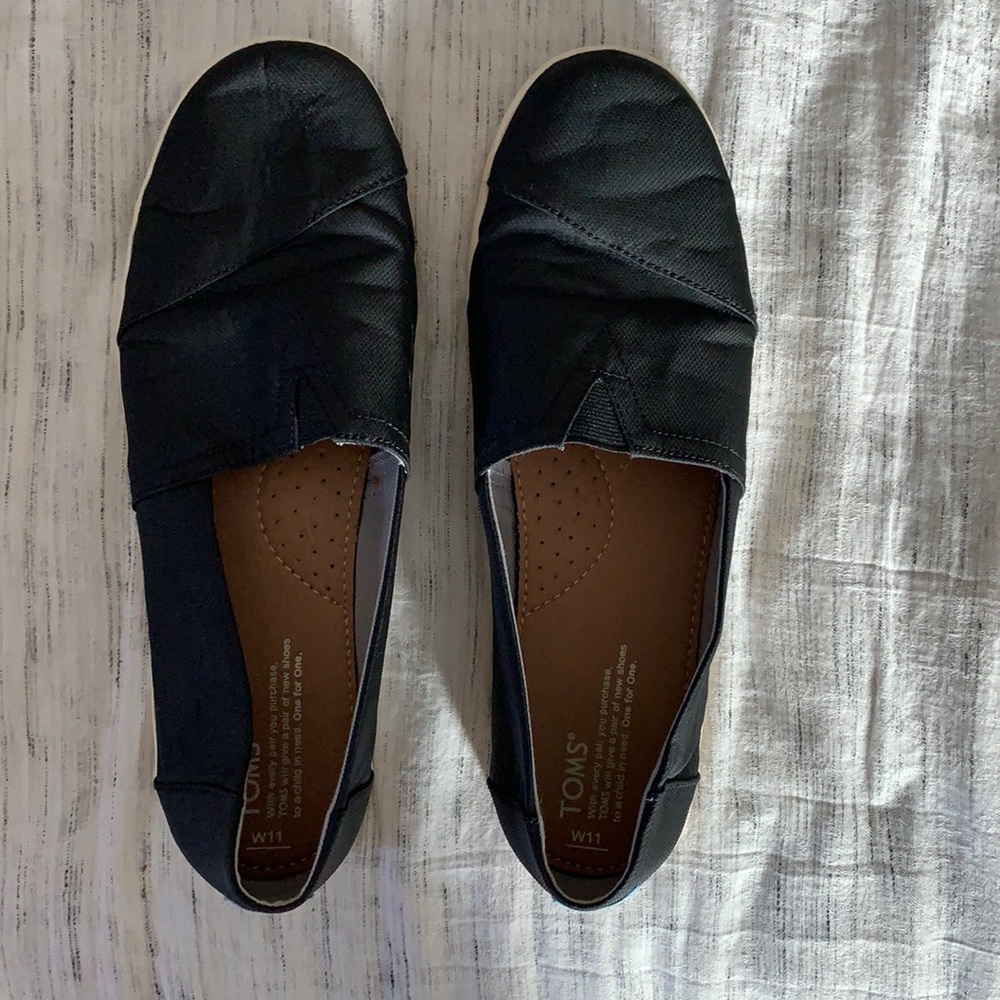 Tom’s Slip-on Shoes